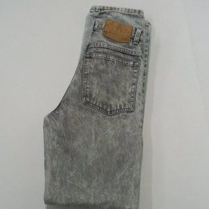 VTG  diamond wash high waisted straight leg jeans